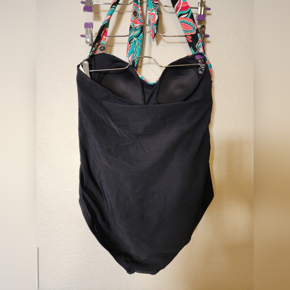 Aqua Green Swimwear, Women's Size Large Halter style one piece swimsuit - Picture 4 of 7